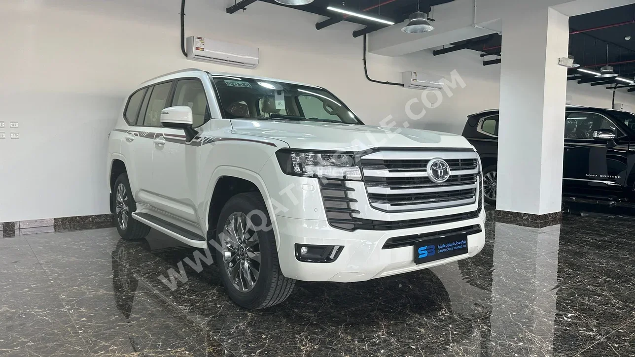 Toyota  Land Cruiser  GXR  2025  Automatic  0 Km  6 Cylinder  Four Wheel Drive (4WD)  SUV  White  With Warranty