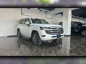 Toyota  Land Cruiser  GXR  2025  Automatic  0 Km  6 Cylinder  Four Wheel Drive (4WD)  SUV  White  With Warranty