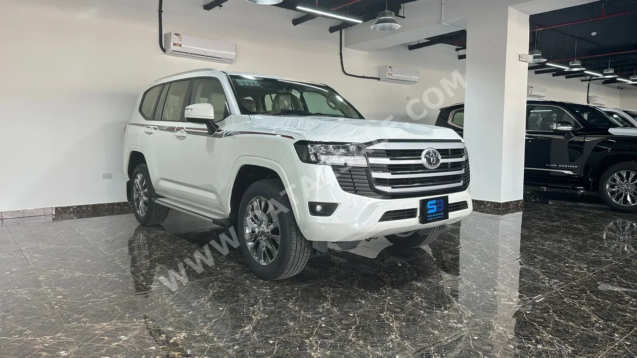 Toyota  Land Cruiser  GXR  2025  Automatic  0 Km  6 Cylinder  Four Wheel Drive (4WD)  SUV  White  With Warranty