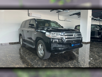 Toyota  Land Cruiser  GXR  2021  Automatic  90,000 Km  6 Cylinder  Four Wheel Drive (4WD)  SUV  Black