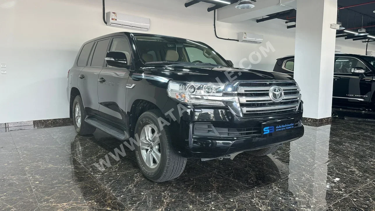 Toyota  Land Cruiser  GXR  2021  Automatic  90,000 Km  6 Cylinder  Four Wheel Drive (4WD)  SUV  Black