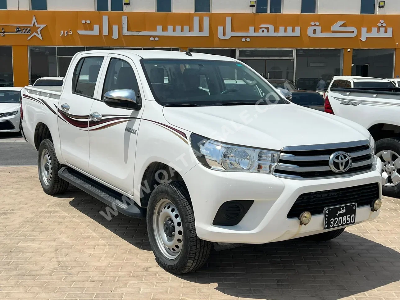 Toyota  Hilux  2020  Automatic  27,000 Km  4 Cylinder  Four Wheel Drive (4WD)  Pick Up  White
