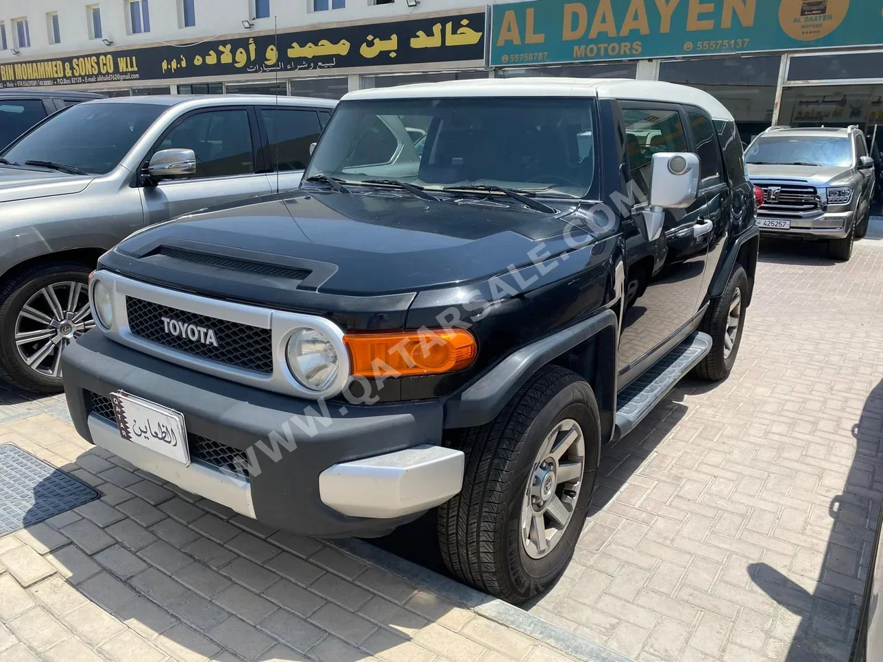 Toyota  FJ Cruiser  2014  Automatic  305,000 Km  6 Cylinder  Four Wheel Drive (4WD)  SUV  Black