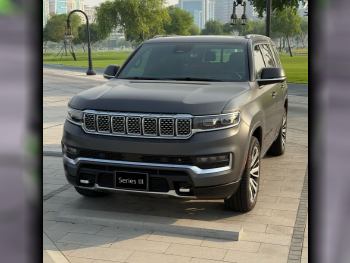 Jeep  Grand Wagoneer  Series 3  2023  Automatic  3,300 Km  6 Cylinder  All Wheel Drive (AWD)  SUV  Gray  With Warranty