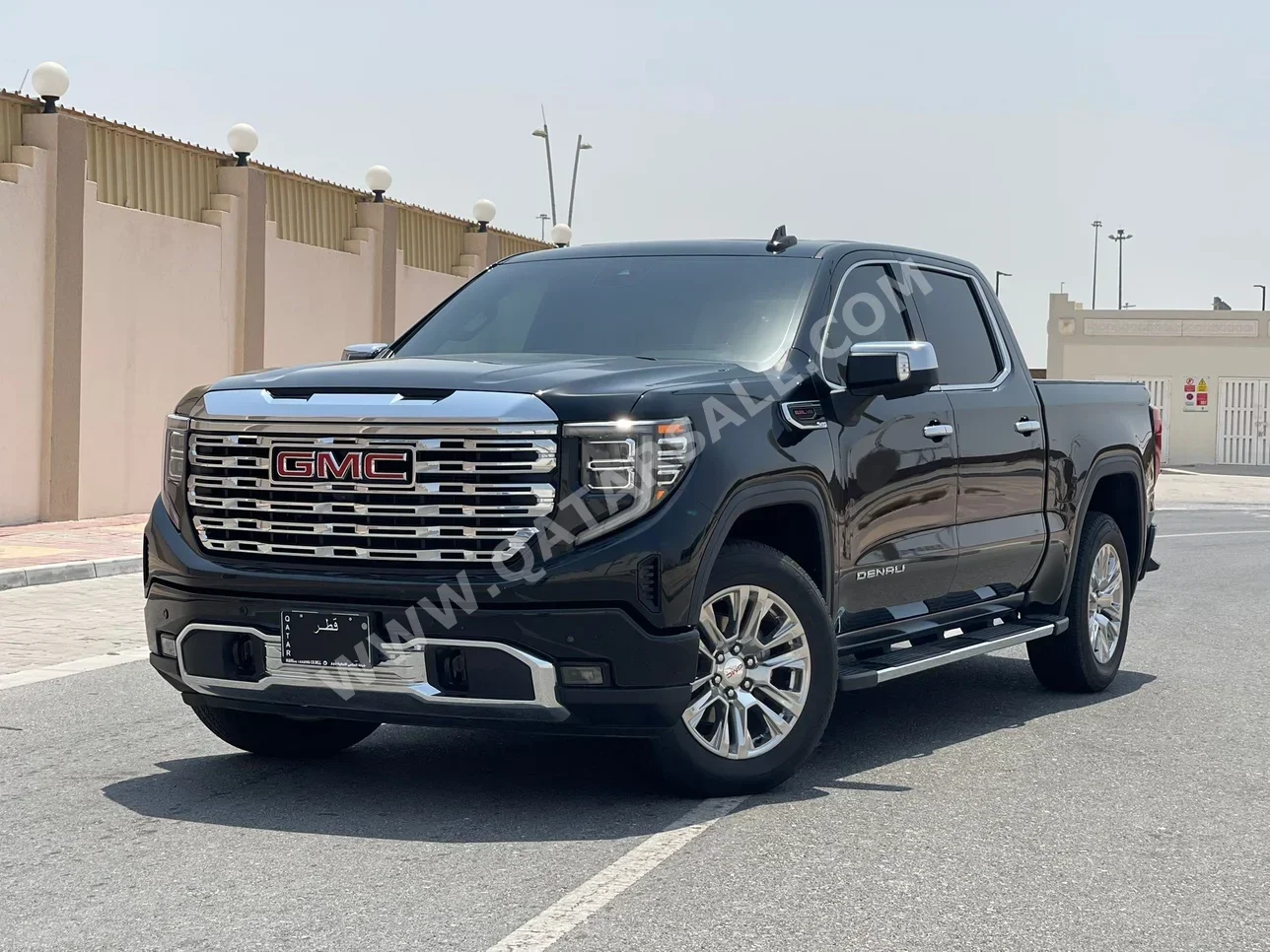 GMC  Sierra  Denali  2023  Automatic  32,000 Km  8 Cylinder  Four Wheel Drive (4WD)  Pick Up  Black  With Warranty