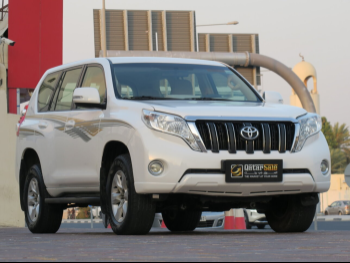 Toyota  Prado  2015  Automatic  186,000 Km  6 Cylinder  Four Wheel Drive (4WD)  SUV  White