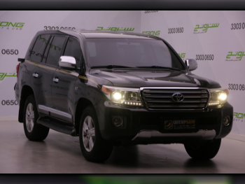 Toyota  Land Cruiser  VXR  2014  Automatic  325,000 Km  8 Cylinder  Four Wheel Drive (4WD)  SUV  Black
