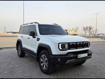 BAIC  BJ40 PRO  2026  Automatic  6,500 Km  4 Cylinder  Four Wheel Drive (4WD)  SUV  White  With Warranty