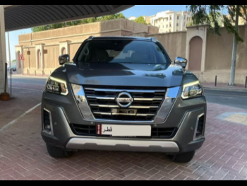Nissan  Xterra  Platinum  2021  Automatic  96,000 Km  4 Cylinder  Four Wheel Drive (4WD)  Sedan  Gray