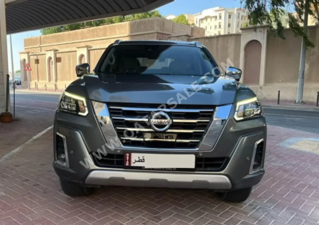 Nissan  Xterra  Platinum  2021  Automatic  96,000 Km  4 Cylinder  Four Wheel Drive (4WD)  Sedan  Gray