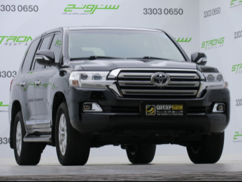 Toyota  Land Cruiser  VXR  2017  Automatic  169,000 Km  8 Cylinder  Four Wheel Drive (4WD)  SUV  Black