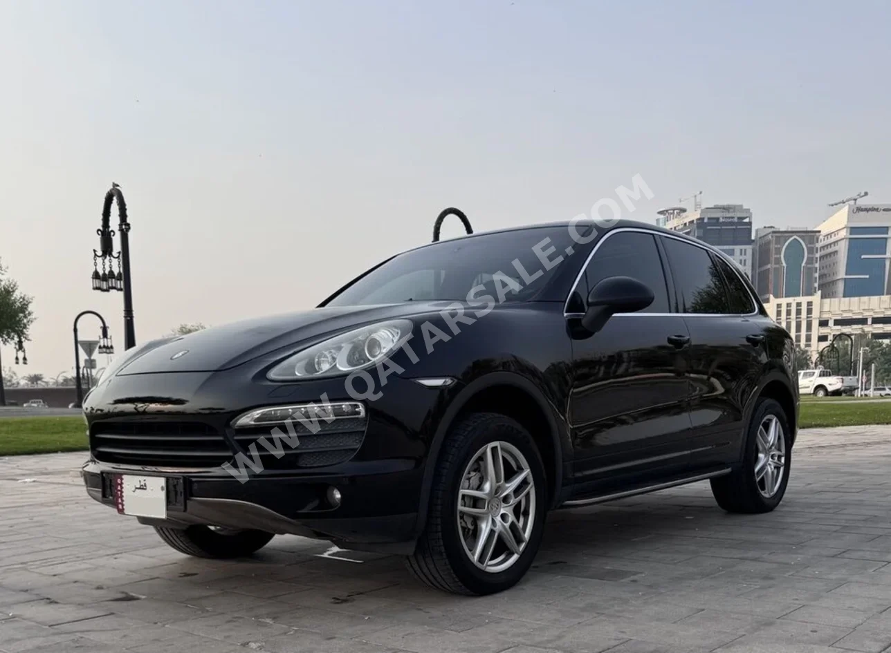 Porsche  Cayenne  S  2012  Automatic  96,000 Km  8 Cylinder  Four Wheel Drive (4WD)  SUV  Black
