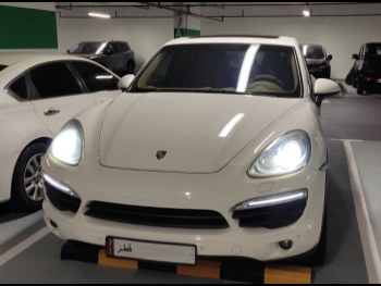 Porsche  Cayenne  S  2012  Automatic  170,000 Km  8 Cylinder  Four Wheel Drive (4WD)  SUV  White