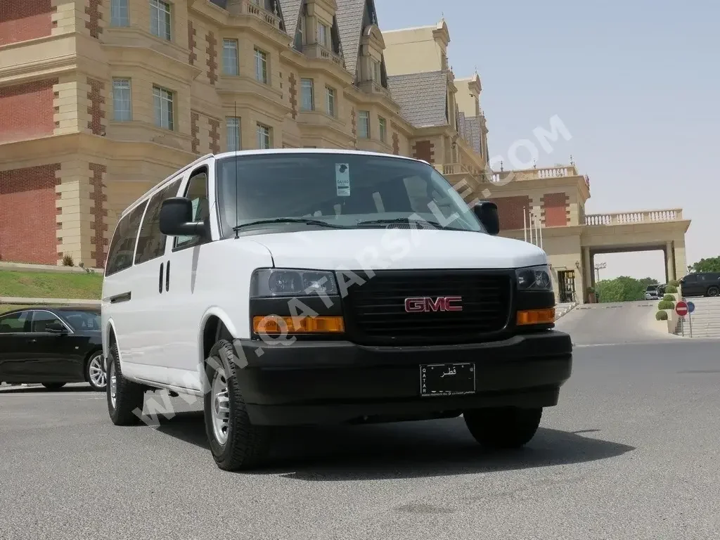 GMC  Savana  BUS  White  2020