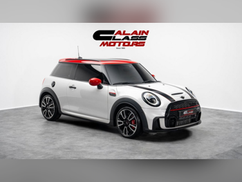 Mini  Cooper  Works  2024  Automatic  19,367 Km  4 Cylinder  Front Wheel Drive (FWD)  Hatchback  White and Red