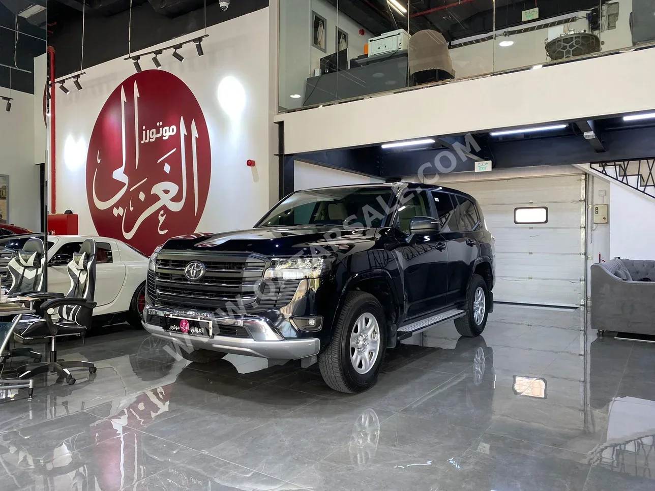 Toyota  Land Cruiser  GX  2025  Automatic  13,000 Km  6 Cylinder  Four Wheel Drive (4WD)  SUV  Black  With Warranty