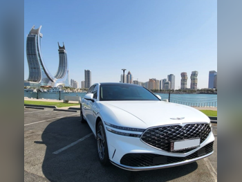 Genesis  G90  6 Cylinder  Sedan  White  2025
