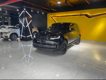 Land Rover  Range Rover  Velar R-Dynamic  2019  Automatic  171,000 Km  4 Cylinder  Four Wheel Drive (4WD)  SUV  Gray