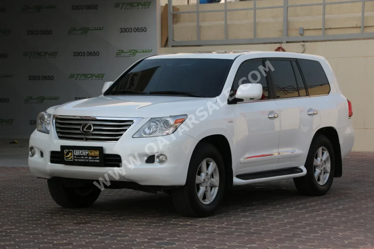 Lexus  LX  570  2010  Automatic  330,000 Km  8 Cylinder  Four Wheel Drive (4WD)  SUV  White