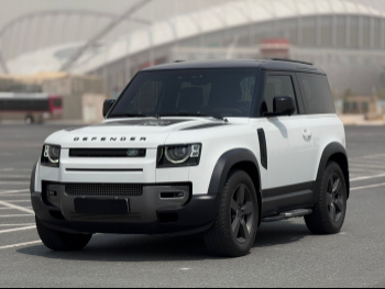 Land Rover  Defender  90 HSE  2023  Automatic  49,000 Km  6 Cylinder  Four Wheel Drive (4WD)  SUV  White  With Warranty