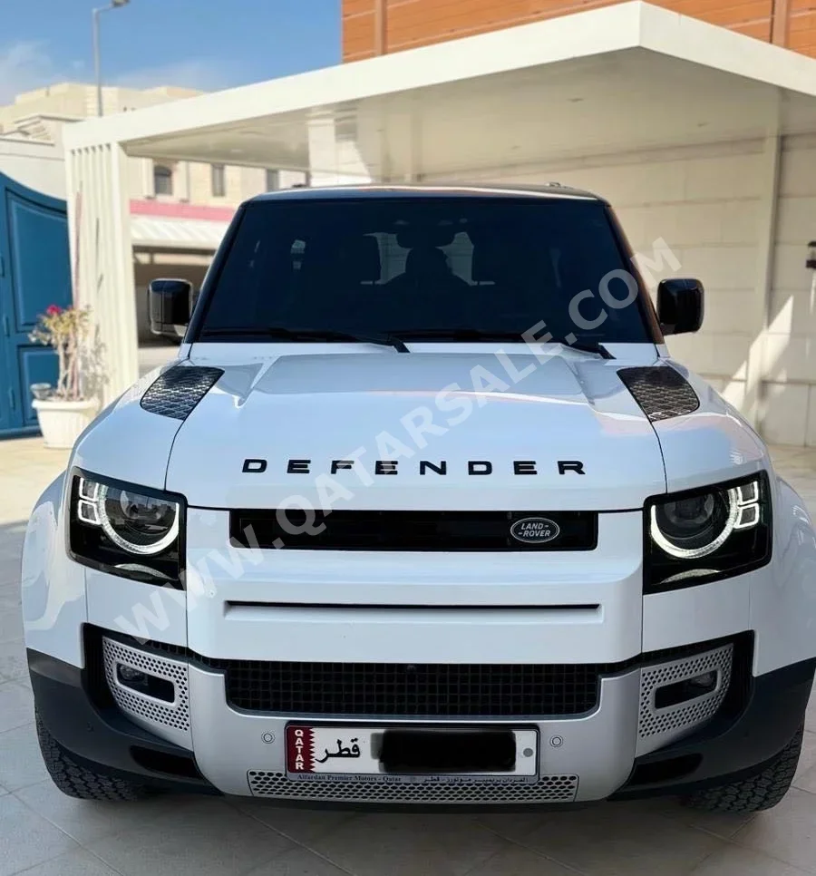 لاند روفر  ديفيندر  90 اتش اس اي  2023  اوتوماتيك  26,000 كم  6 سلندر  دفع رباعي  اس يو في  أبيض  تحت الضمان