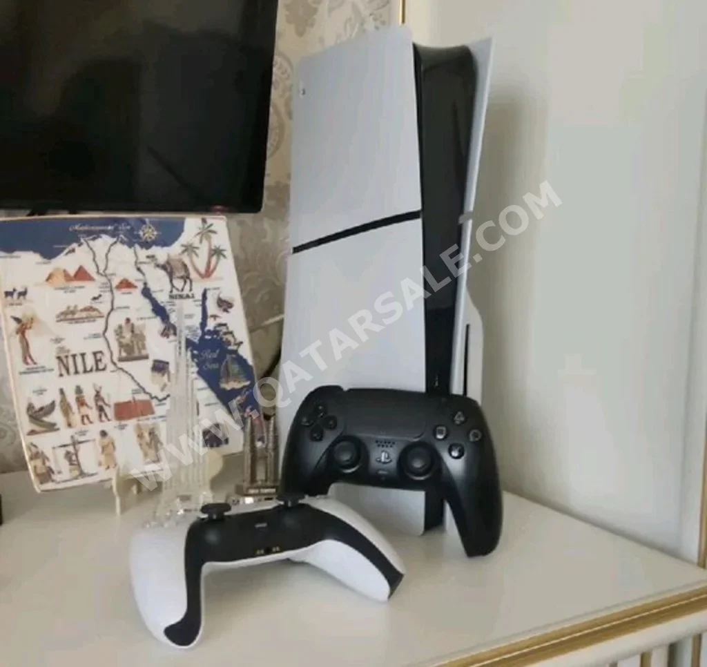 Video Games Consoles - Sony  - PlayStation 5 Disk  - 1 TB  -Included Controllers: 2