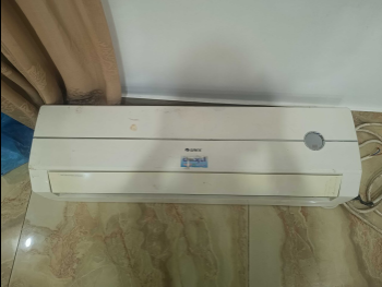 Air Conditioners GREE  Remote Included