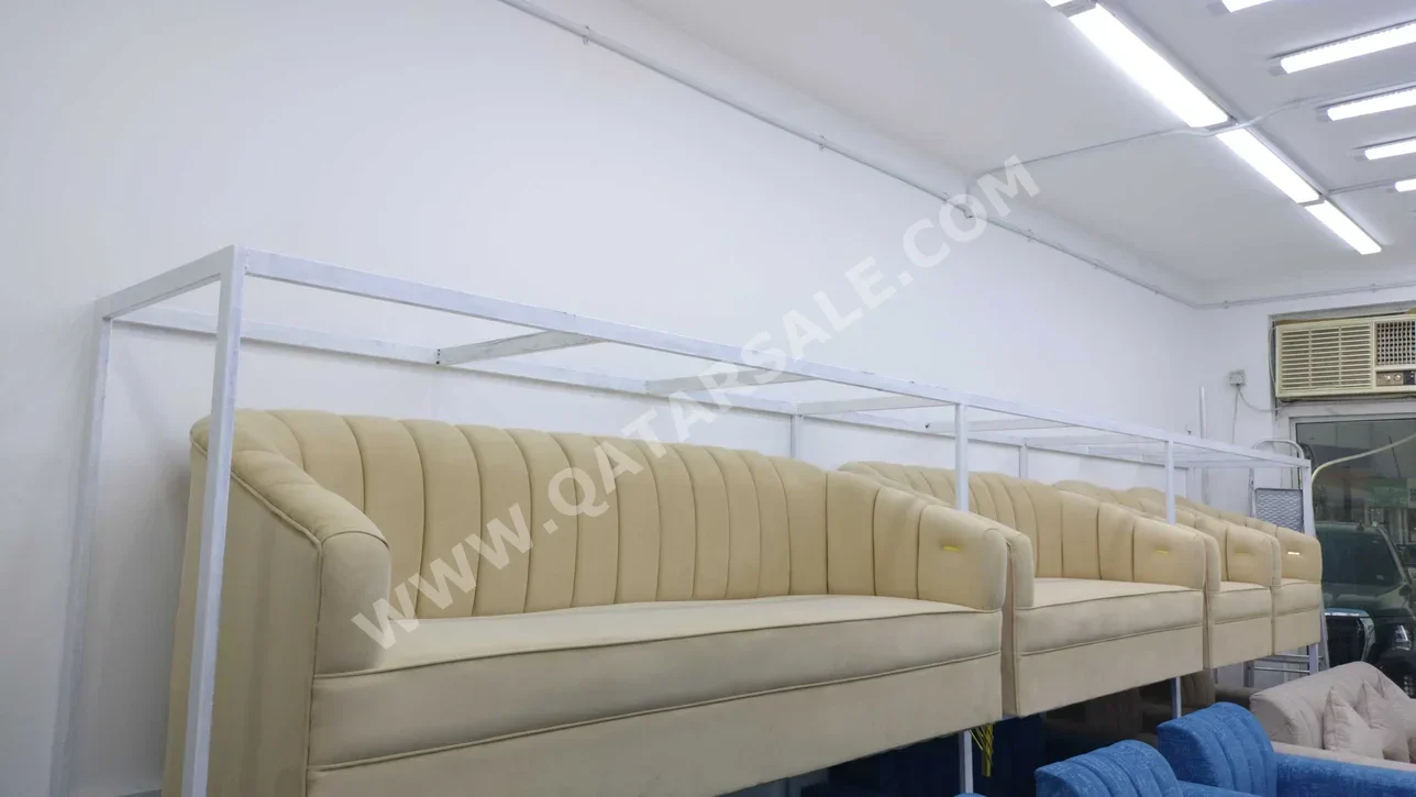Sofas, Couches & Chairs Sofa Set