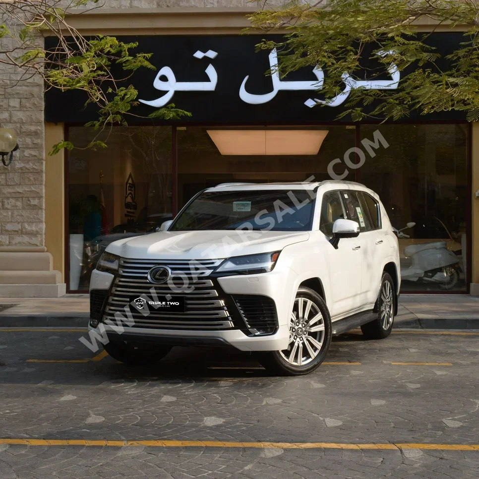 لكزس  ال اكس  600 لكجري  2024  اوتوماتيك  16,000 كم  6 سلندر  دفع رباعي  اس يو في  أبيض  تحت الضمان