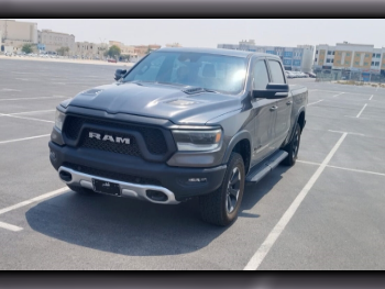 Dodge  Ram  1500  2022  Automatic  51,000 Km  8 Cylinder  Four Wheel Drive (4WD)  Pick Up  Gray  With Warranty