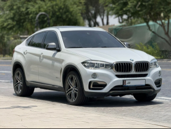 BMW  X-Series  X6  2016  Automatic  112,000 Km  8 Cylinder  Four Wheel Drive (4WD)  SUV  White
