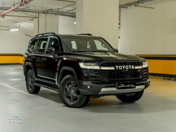 Toyota  Land Cruiser  GR Sport Twin Turbo  2022  Automatic  139,000 Km  6 Cylinder  Four Wheel Drive (4WD)  SUV  Black