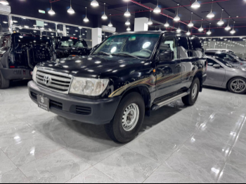 Toyota  Land Cruiser  GX  2005  Manual  300,000 Km  6 Cylinder  Four Wheel Drive (4WD)  SUV  Black