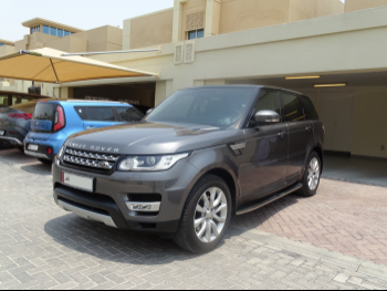 Land Rover  Range Rover  Sport HSE  2015  Automatic  71,000 Km  6 Cylinder  Four Wheel Drive (4WD)  SUV  Gray