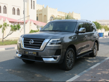 Nissan  Patrol  Platinum  2020  Automatic  187,000 Km  6 Cylinder  Four Wheel Drive (4WD)  SUV  Gray