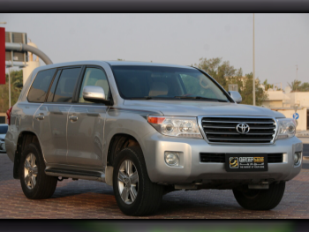 Toyota  Land Cruiser  GX  2013  Automatic  361,000 Km  6 Cylinder  Four Wheel Drive (4WD)  SUV  Silver