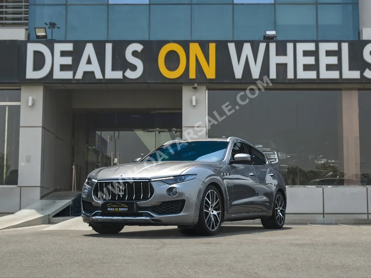 Maserati  Levante  S  2017  Automatic  100,000 Km  6 Cylinder  All Wheel Drive (AWD)  SUV  Gray