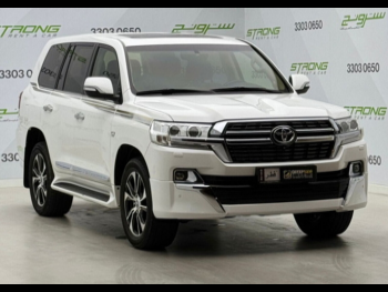 Toyota  Land Cruiser  VXR  2020  Automatic  170,000 Km  8 Cylinder  Four Wheel Drive (4WD)  SUV  White