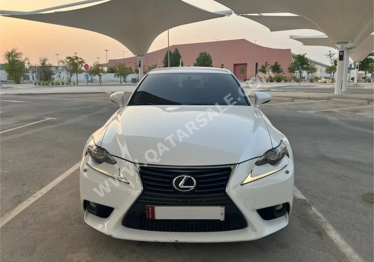 Lexus  IS  250  2015  Automatic  177,777 Km  6 Cylinder  Front Wheel Drive (FWD)  Sedan  Pearl
