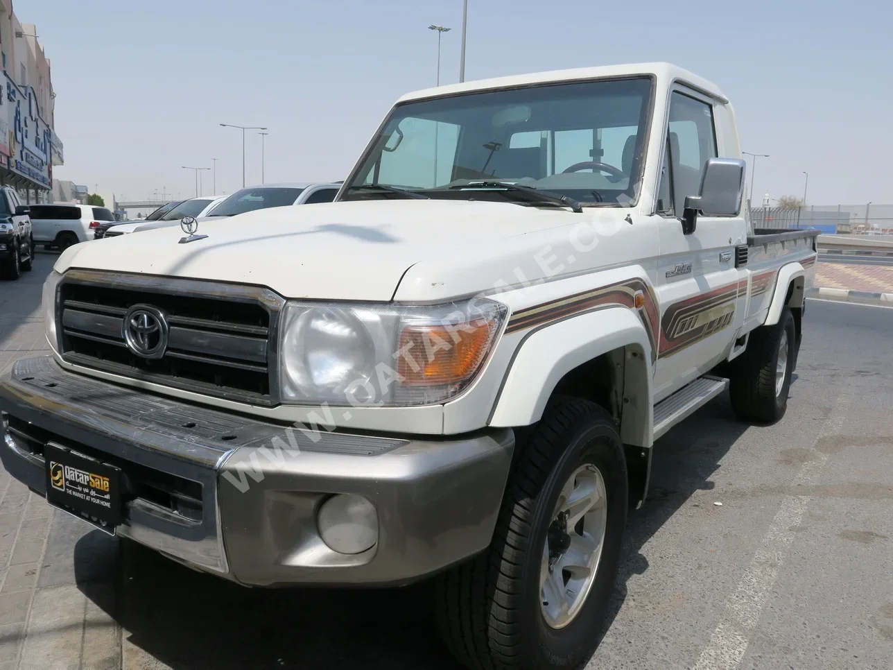 Toyota  Land Cruiser  LX  2022  Manual  248,000 Km  6 Cylinder  Four Wheel Drive (4WD)  Pick Up  White
