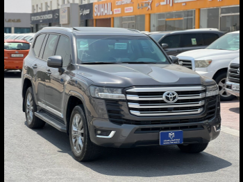 Toyota  Land Cruiser  GXR Twin Turbo  2023  Automatic  44,000 Km  6 Cylinder  Four Wheel Drive (4WD)  SUV  Gray  With Warranty