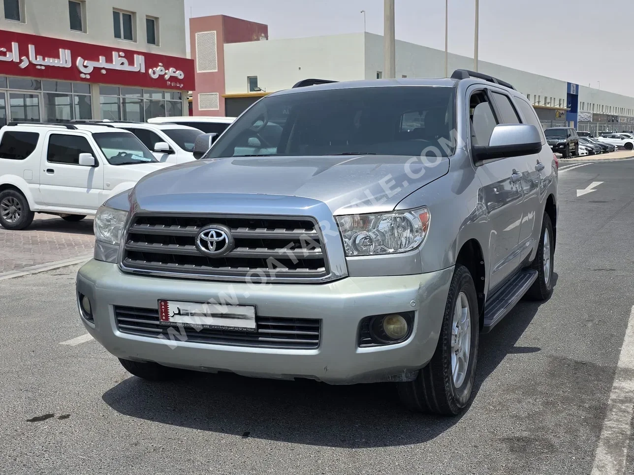 Toyota  Sequoia  2015  Automatic  255,000 Km  8 Cylinder  Four Wheel Drive (4WD)  SUV  Silver