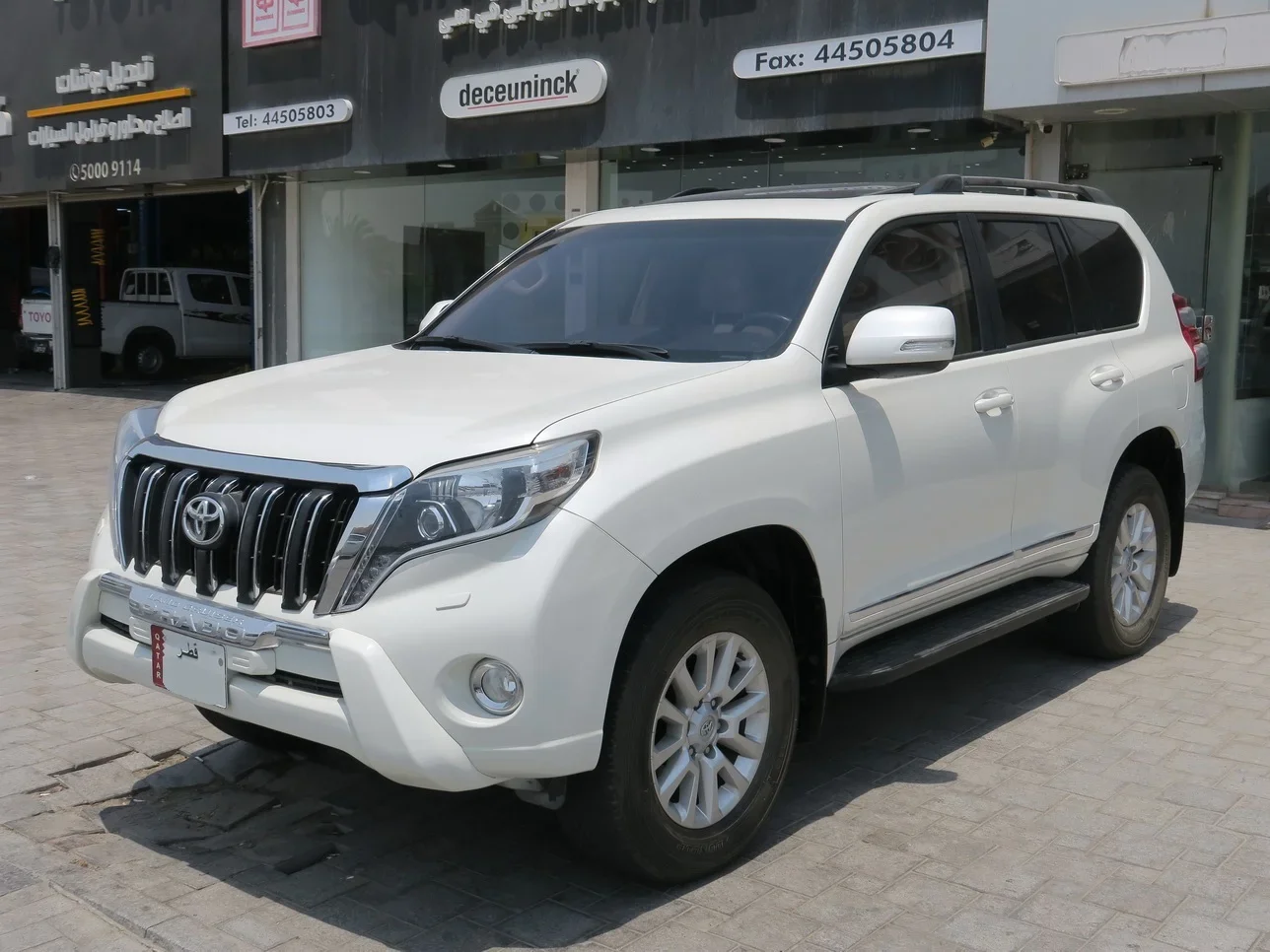 Toyota  Prado  TXL  2016  Automatic  120,000 Km  6 Cylinder  Four Wheel Drive (4WD)  SUV  White