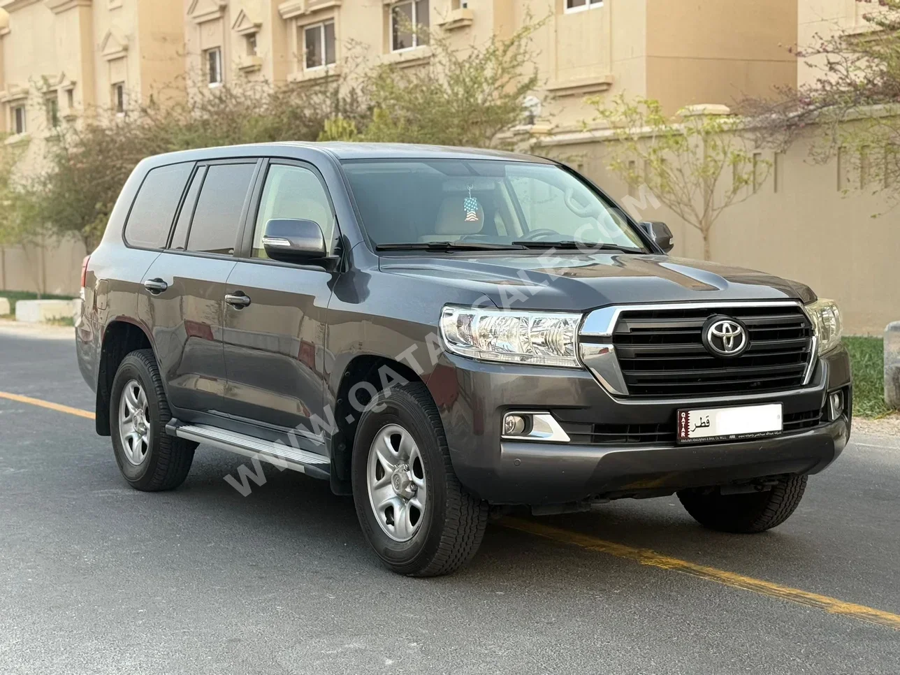 Toyota  Land Cruiser  GX  2019  Automatic  290,000 Km  6 Cylinder  Four Wheel Drive (4WD)  SUV  Gray