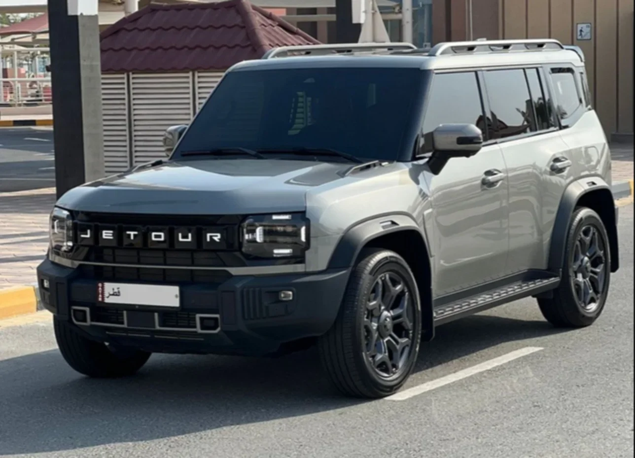 Jetour  T2  Luxury  2025  Automatic  36,000 Km  4 Cylinder  Four Wheel Drive (4WD)  SUV  Gray  With Warranty