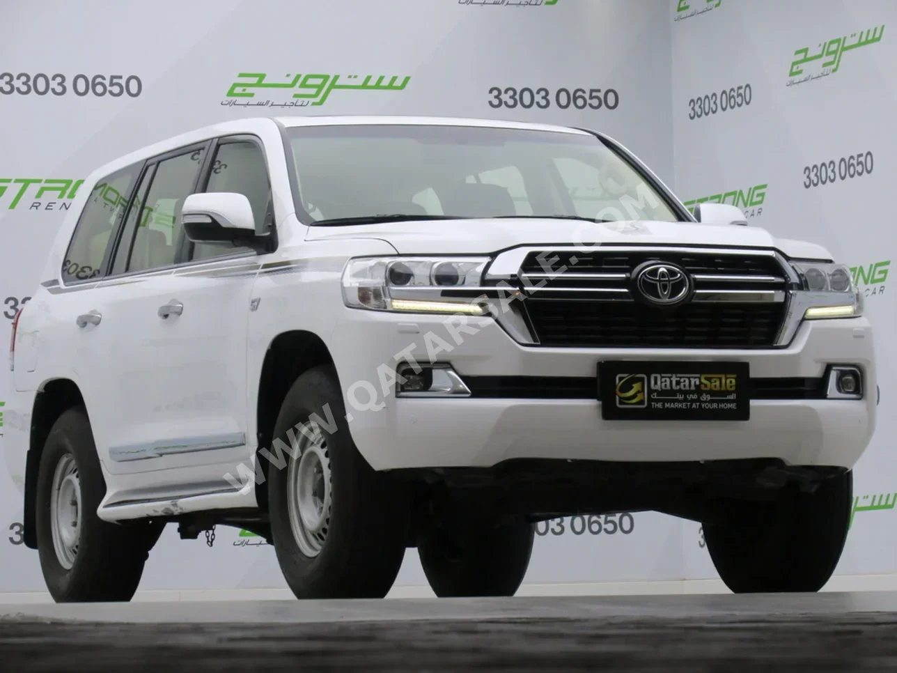Toyota  Land Cruiser  VXR  2016  Automatic  441,000 Km  8 Cylinder  Four Wheel Drive (4WD)  SUV  White