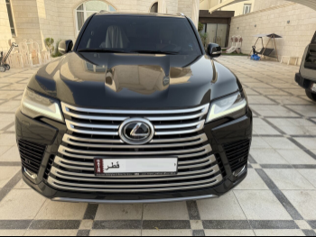 لكزس  ال اكس  600 لكجري  2023  اوتوماتيك  79,000 كم  6 سلندر  دفع رباعي  اس يو في  اسود مطفي  تحت الضمان
