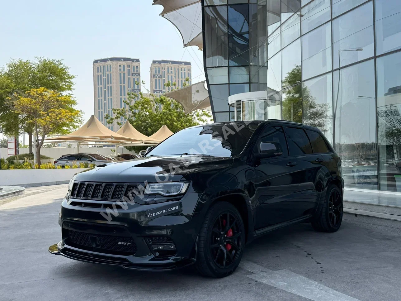 Jeep  Grand Cherokee  SRT  2015  Automatic  135,000 Km  8 Cylinder  Four Wheel Drive (4WD)  SUV  Black  With Warranty