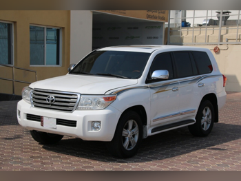 Toyota  Land Cruiser  VXR  2015  Automatic  285,000 Km  8 Cylinder  Four Wheel Drive (4WD)  SUV  White