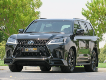 Lexus  LX  570 S Black Edition  2020  Automatic  67,000 Km  8 Cylinder  Four Wheel Drive (4WD)  SUV  Black